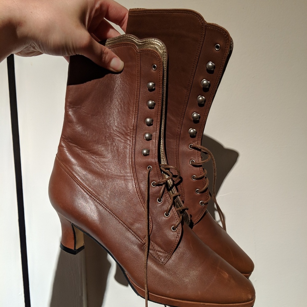 Vintage Brown Lace Up Boot Size 6.25